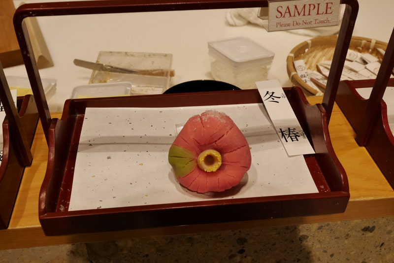 東京和菓子店家探訪:鶴屋吉信 TOKYO MISE(東京店),少見的板前上生菓子與京都老舖手藝|將於2026年8月23日閉店 9 1220350