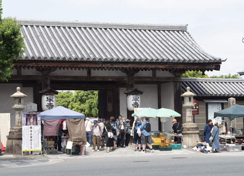 京都東寺弘法市逛街心得,太早會餓、太晚會逛不完的市集時間攻略 1 20240521 P1250122