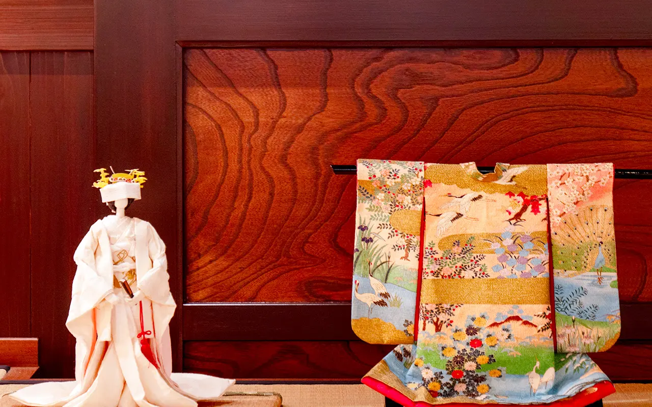 七尾花嫁のれん館，夢想成真的白無垢體驗，感受穿越暖簾的莊嚴與感動 