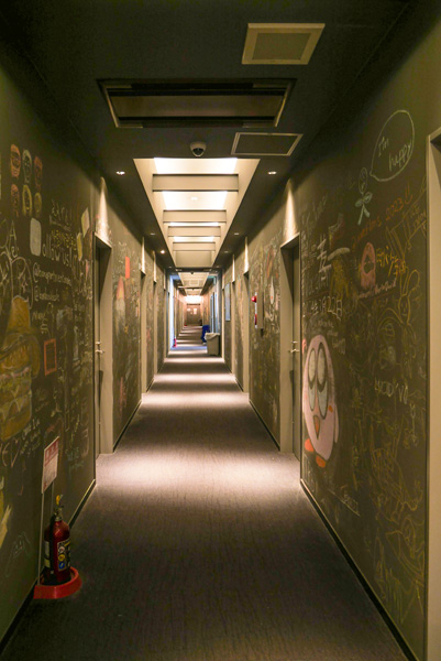一人入住大阪 BON Hostel 住宿評價:軌道下背包客棧,震動體感比噪音更真實 25 202508 1410792 1
