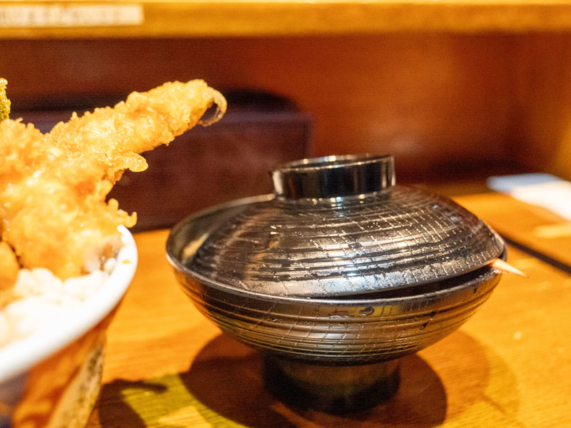 日本橋金子半之助本店,從星巴克撲空到限定天丼,豪邁炸物鋪滿整碗的江戶前滋味 8 24KKO 1240039