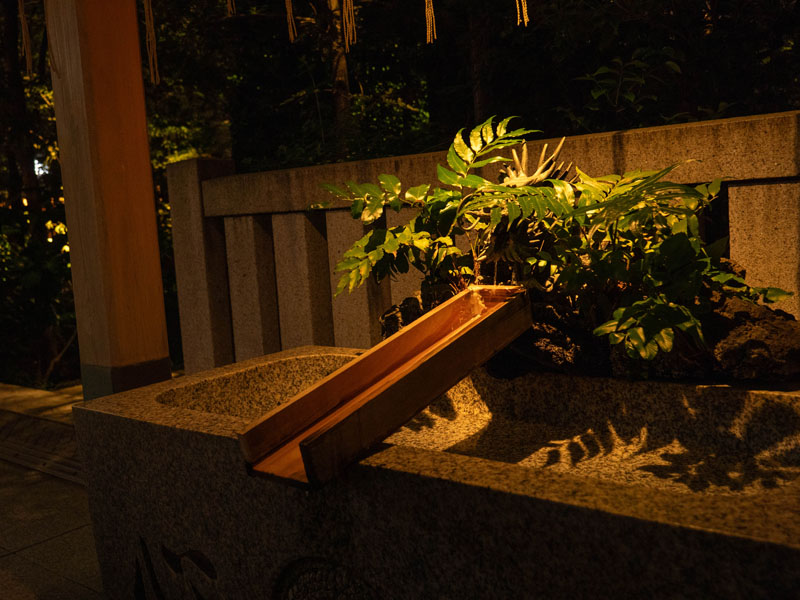 夜訪東京日本橋福德神社:高樓之間意外遇見芽吹稻荷,祈求金運與新的開始 10 24KKO 1240069