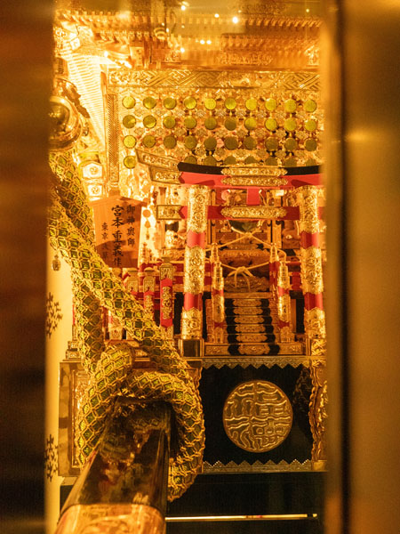 夜訪東京日本橋福德神社:高樓之間意外遇見芽吹稻荷,祈求金運與新的開始 12 24KKO 1240117