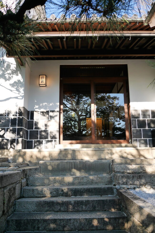 貓咪、金魚與餓者髑髏,在倉敷國芳館開啟奇幻浮世繪之旅,發現烏瓦白牆的倉敷絕景視角 6 P1180338 rotated e1778362383926