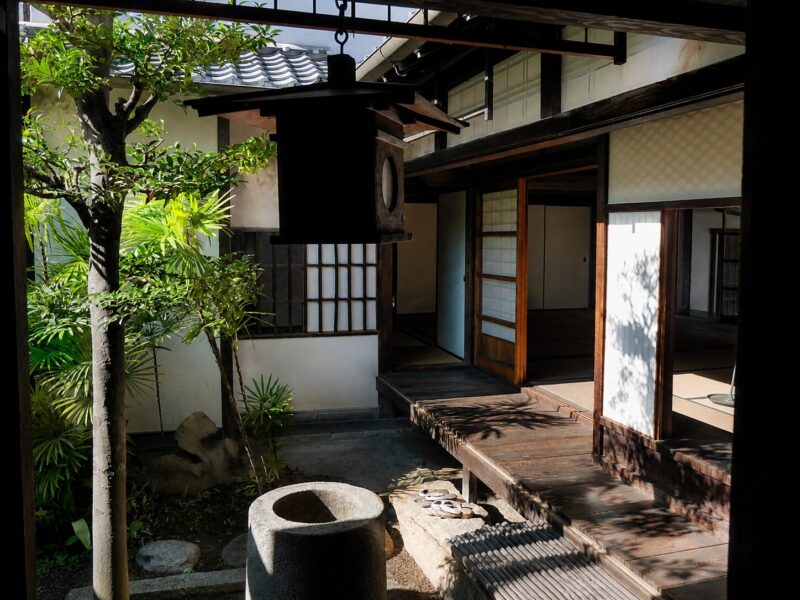 倉敷大橋家住宅參觀心得:從長屋門走入商人豪宅,神社與金庫交織的江戶富商生活 18 b8507b8f 07f1 4def b2bb 4abe5ee5b331 e1785240539984