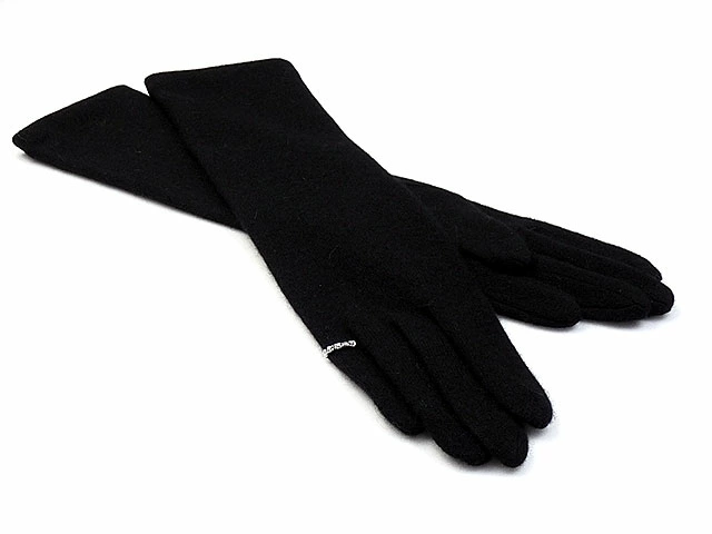 和服保暖配件之一，手套長度長達手肘